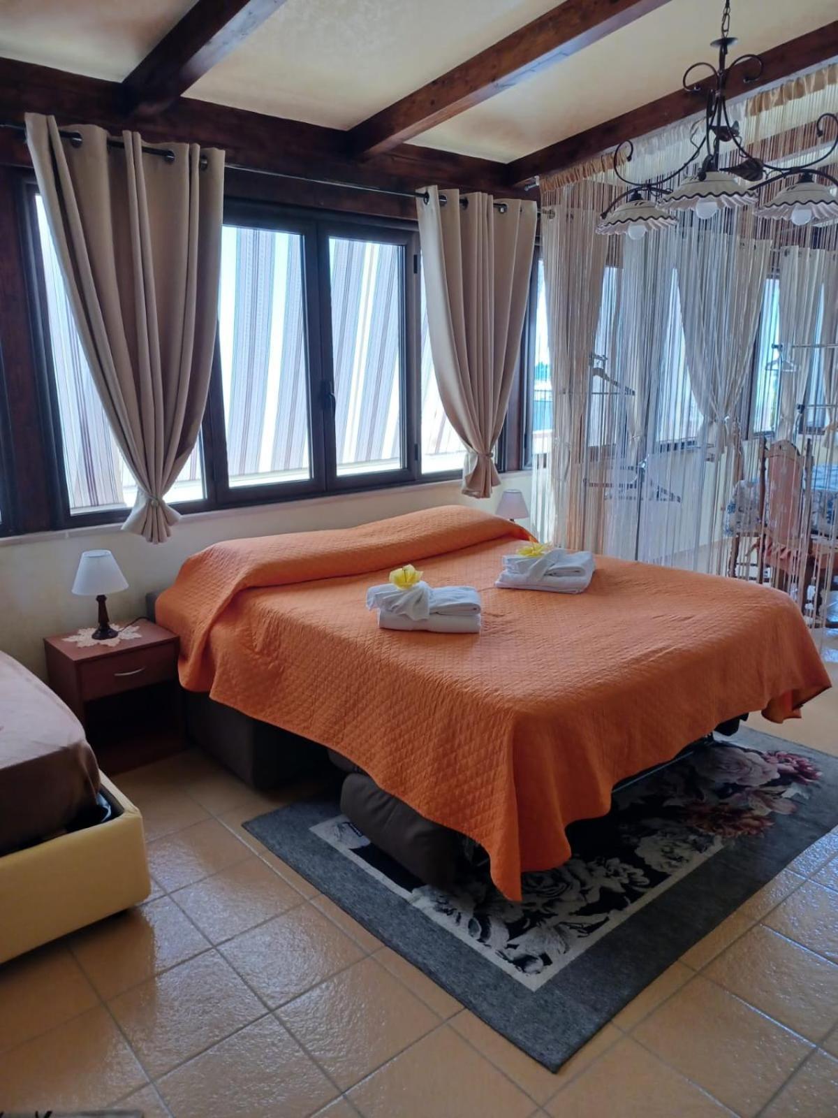 Terrazza Sabine Accomodation Тропеа Екстериор снимка