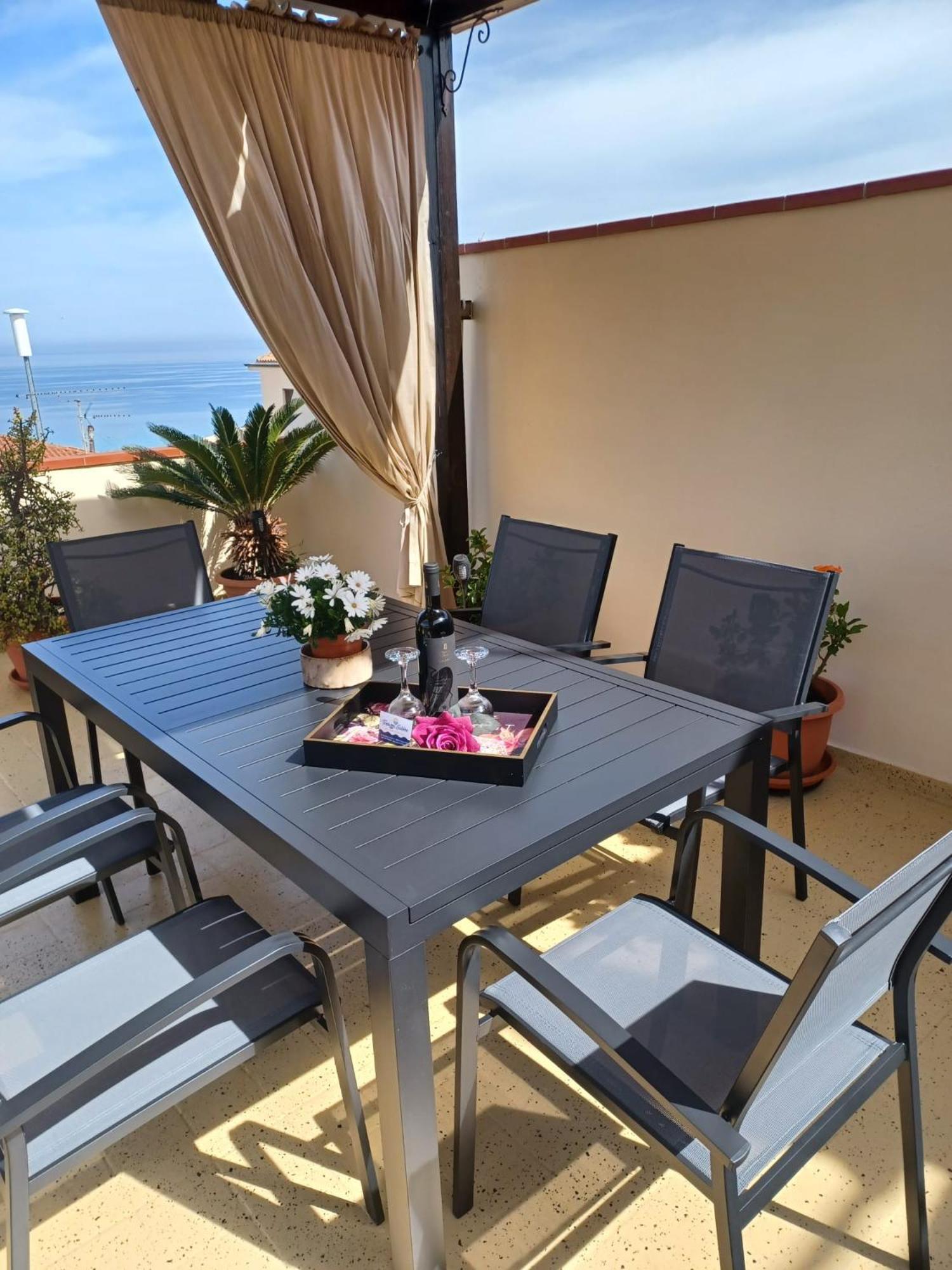 Terrazza Sabine Accomodation Тропеа Екстериор снимка